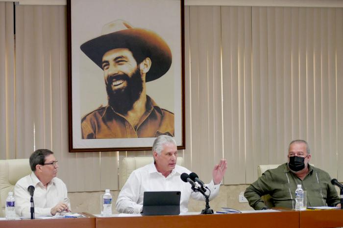 Política exterior de Cuba: hecha desde la verdad, las emociones y la inteligencia