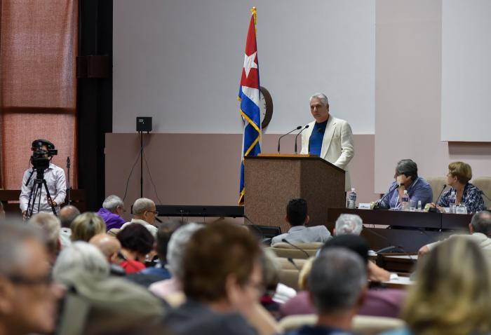 La cultura cubana es militante de la vida, no al lado sino dentro del pueblo