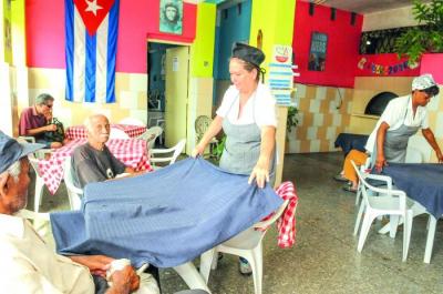 Sistema de Atención a la Familia (SAF),  beneficia a más de 59 000 cubanos