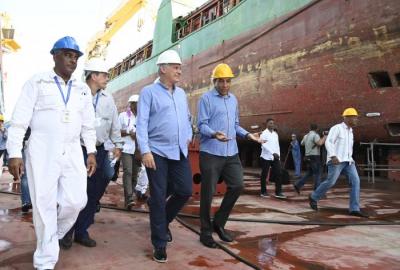 Nuevo dique flotante podrá reparar buques de hasta 22 mil toneladas en la bahía de La Habana