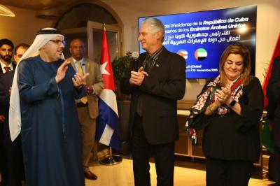Presidente de Cuba dialogó con empresarios emiratíes sobre negocios conjuntos
