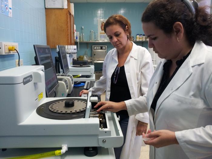 -Moderno laboratorio beneficiará a pacientes de región central de Cuba